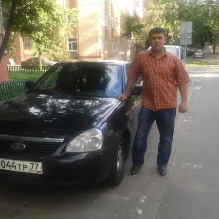 Umar, 41Moscow, Russia 