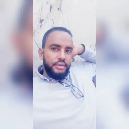 Abdirakib, 37Kenia 