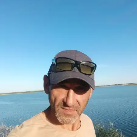 Alimzhan, 50 Red Kut, Russia