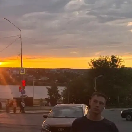 Erik, 23Pervouralsk, Russia 