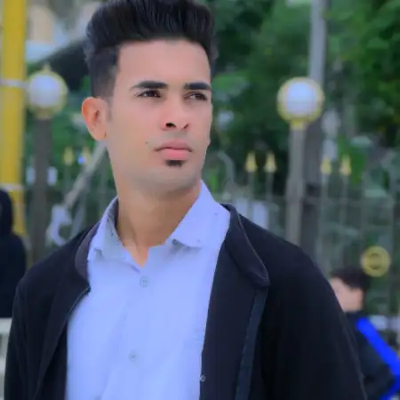 Ahmed, 22Iraq 