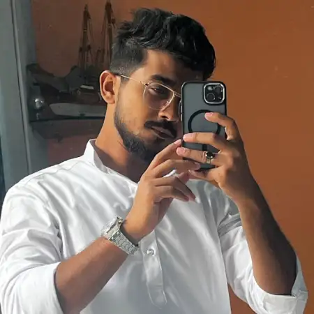 Razin, 28Surat, India 