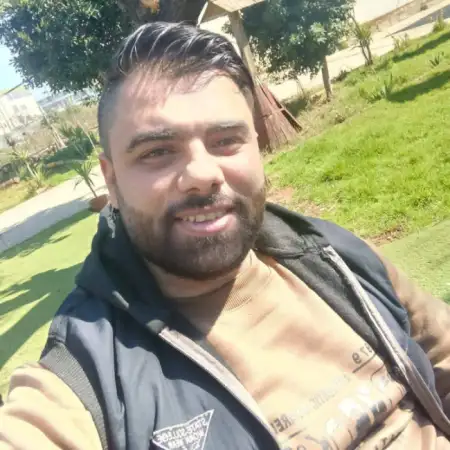 Ahmad, 30 Syria