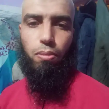 Henni, 40Algeria