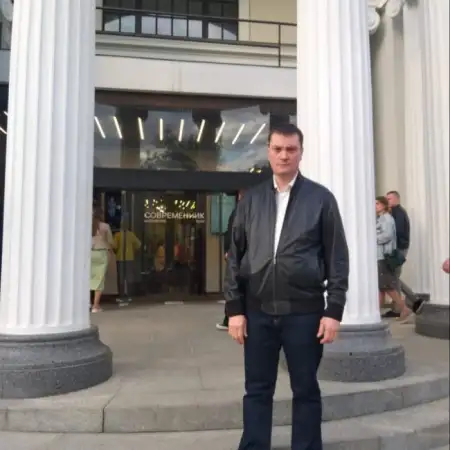 Rustam, 47Moscow, Russia 