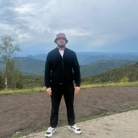 Magomed, 27Russia 