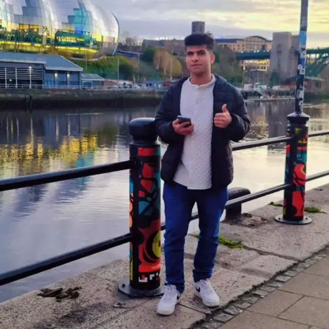 SAM, 46, UK - Muslim Dating Site