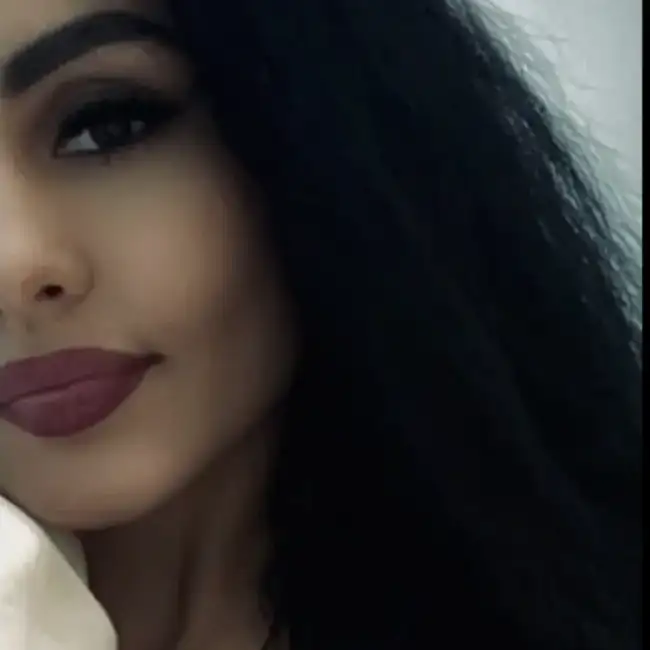 Aygul, 40