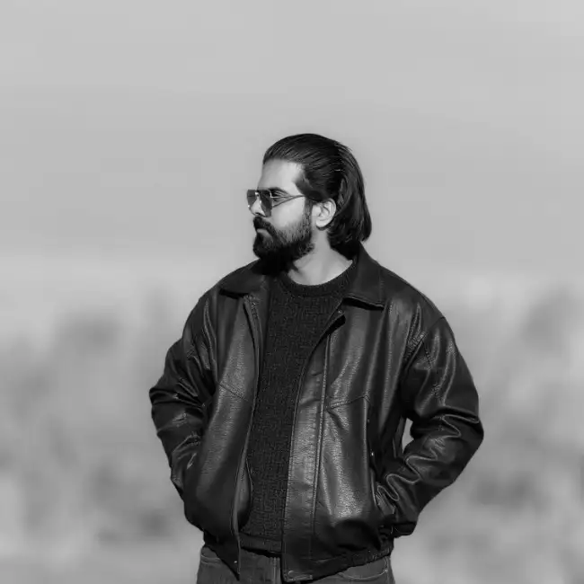 Abdlmtlb, 24, Iraq
